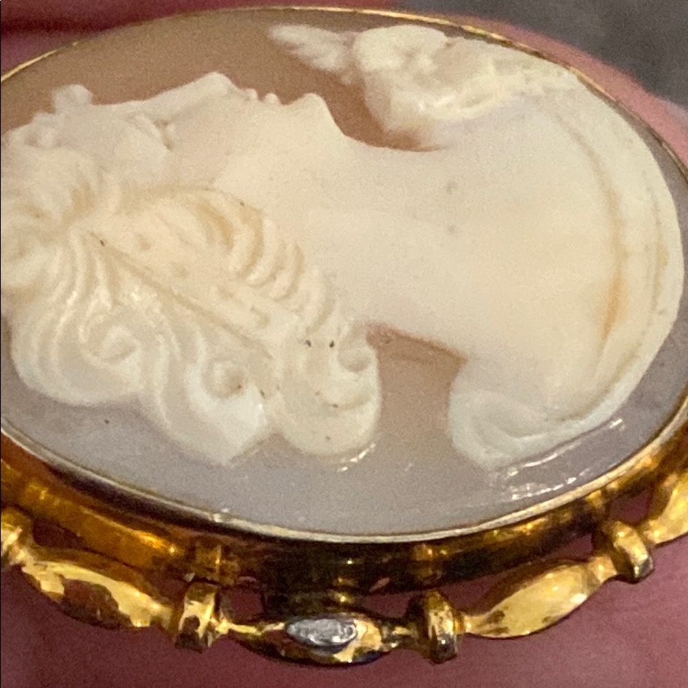 Vintage 12K Gold filled Cameo Brooch/ Pendant Hand Carved AD Marked - Picture 10 of 15